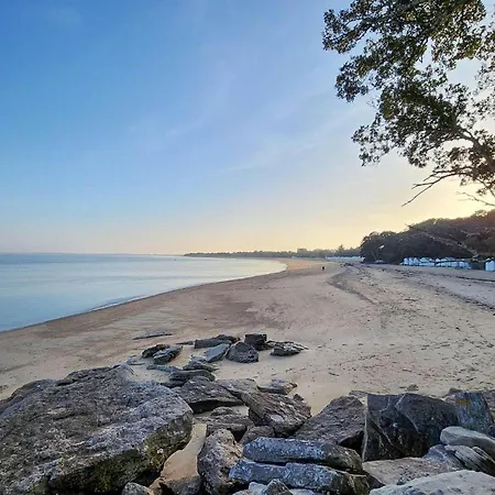 Stunning In Noirmoutier-en-lile Apartment Noirmoutier-en-l'Ile